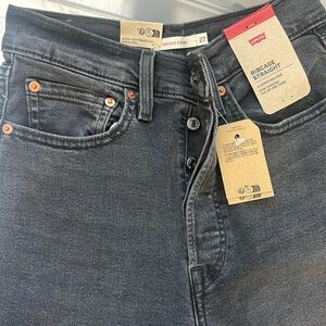NWT Levi’s
